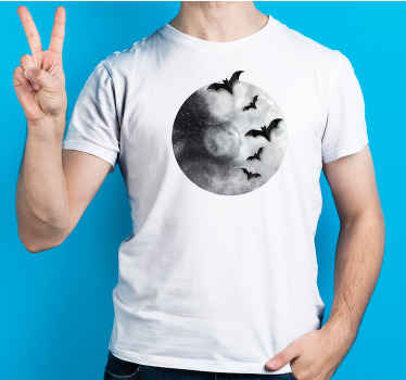 Camiseta Halloween Silueta de murciélagos en la luna blanca - TenVinilo