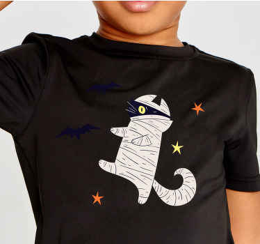 Mumie černá kočka s halloweenskou košilí - TenStickers