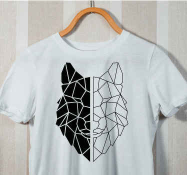 Camiseta personalizada de arte de línea de lobo geométrico - TenVinilo