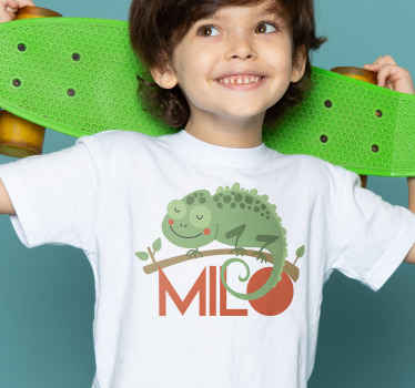 T-shirt enfant caméléon dessin avec nom - TenStickers