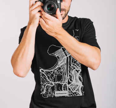 Camiseta con mapa topográfico de San Sebastián - TenVinilo