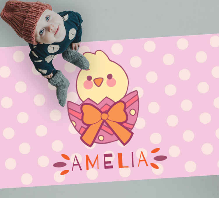 Alfombra vinílica bebé pollito rosa con nombre - TenVinilo