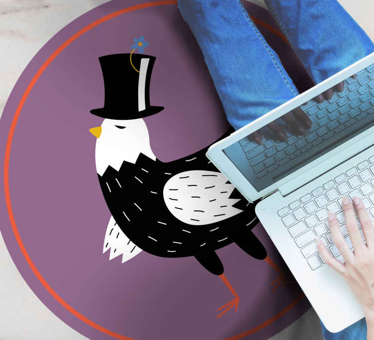 Svart og hvit kylling med klassisk hatt vinyl teppe dyr - Tenstickers