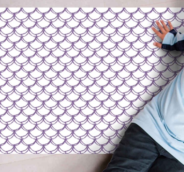 Scalloped purple pattern bathroom vinyl rug - TenStickers