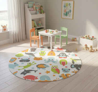Animal vinyl rug featuring animals in a circle - TenStickers