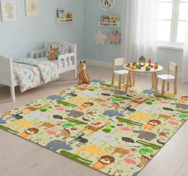 Animal vinyl rug with lively animal design - TenStickers