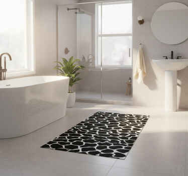 Giraffe print bathroom vinyl rug - TenStickers