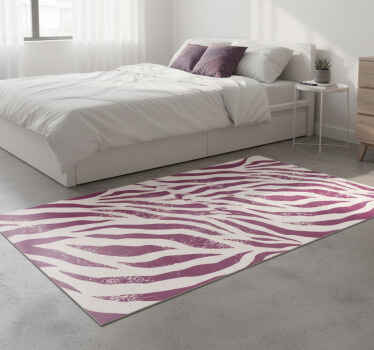Animal print vinyl rug in purple and white zebra pattern - TenStickers