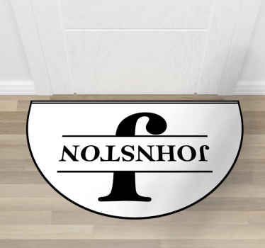 Vinylteppich Diele Großer brief mit familiennamen - TenStickers