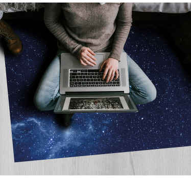 Alfombras vinílicas modernas lugar y estrellas con línea blanca. - TenVinilo