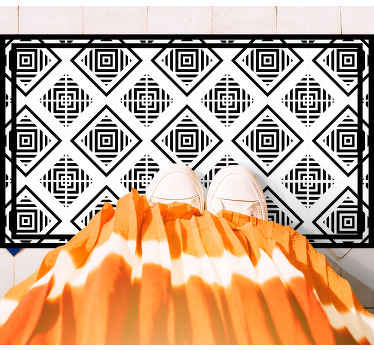 Tapis vinyle triangles carrés en noir et blanc - TenStickers