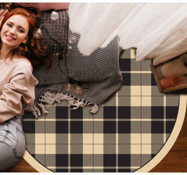 čierny a béžový kockovaný koberec - Tenstickers