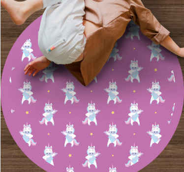 Alfombra vinílica infantil patrón de unicornios juguetones - TenVinilo