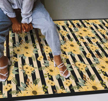 φθινοπωρινά ηλιοτρόπια σε χαλί με μαύρες ρίγες - TenStickers