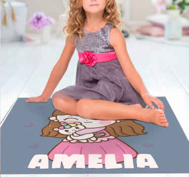 Alfombra vinílica infantil princesa abrazando unicornio - TenVinilo