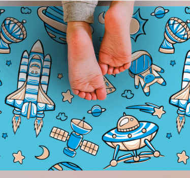 Kozmická loď štart nad detským vinylovým kobercom s modrou obloho - Tenstickers