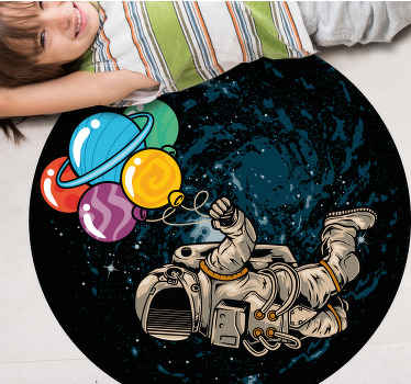 Alfombra vinílica salón Astronauta flotando en el lugar con globo - TenVinilo
