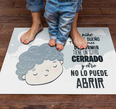 Alfombra vinílica bebé este niño tiene sueño - TenVinilo