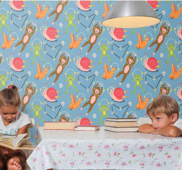 Personalize o quarto do seu filho neste adorável papel de parede de vinil para ilustração do espaço. Apresenta alienígenas, macacos e pássaros no espaço.