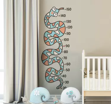 Follow your little one´s growth with this fantastic height chart sticker! Anti-bubble vinyl. Ideal for those proud parents!