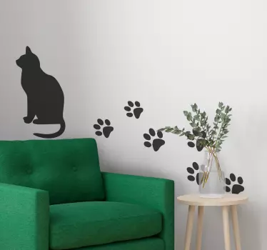 Wall sticker with a cat and its track. This decoration presents a cat and paws behind it. You can personalize it in any colour.