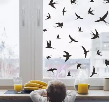 Upeat linnut lentämässä ikkunatarra - Tenstickers