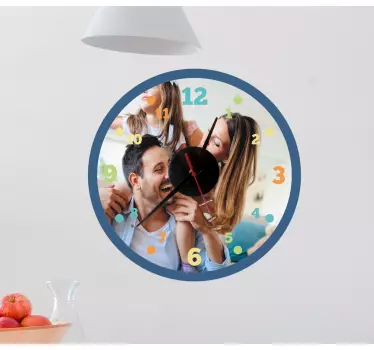 Relógio autocolante redondo com foto personalizável - TenStickers