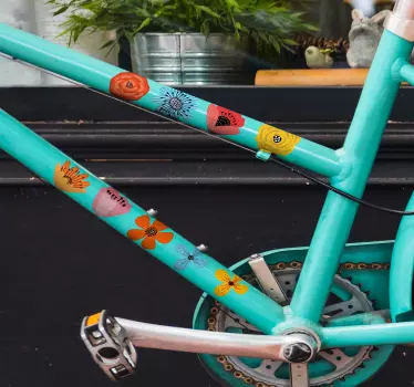 Naklejka na rower kolorowe kwiaty z łąki - TenStickers