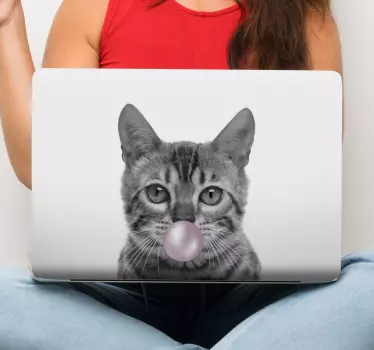 Cat with chewing gum laptop skins - TenStickers