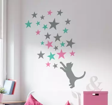 Kaunis kissa leikkimässä tähdillä eläintarra - Tenstickers
